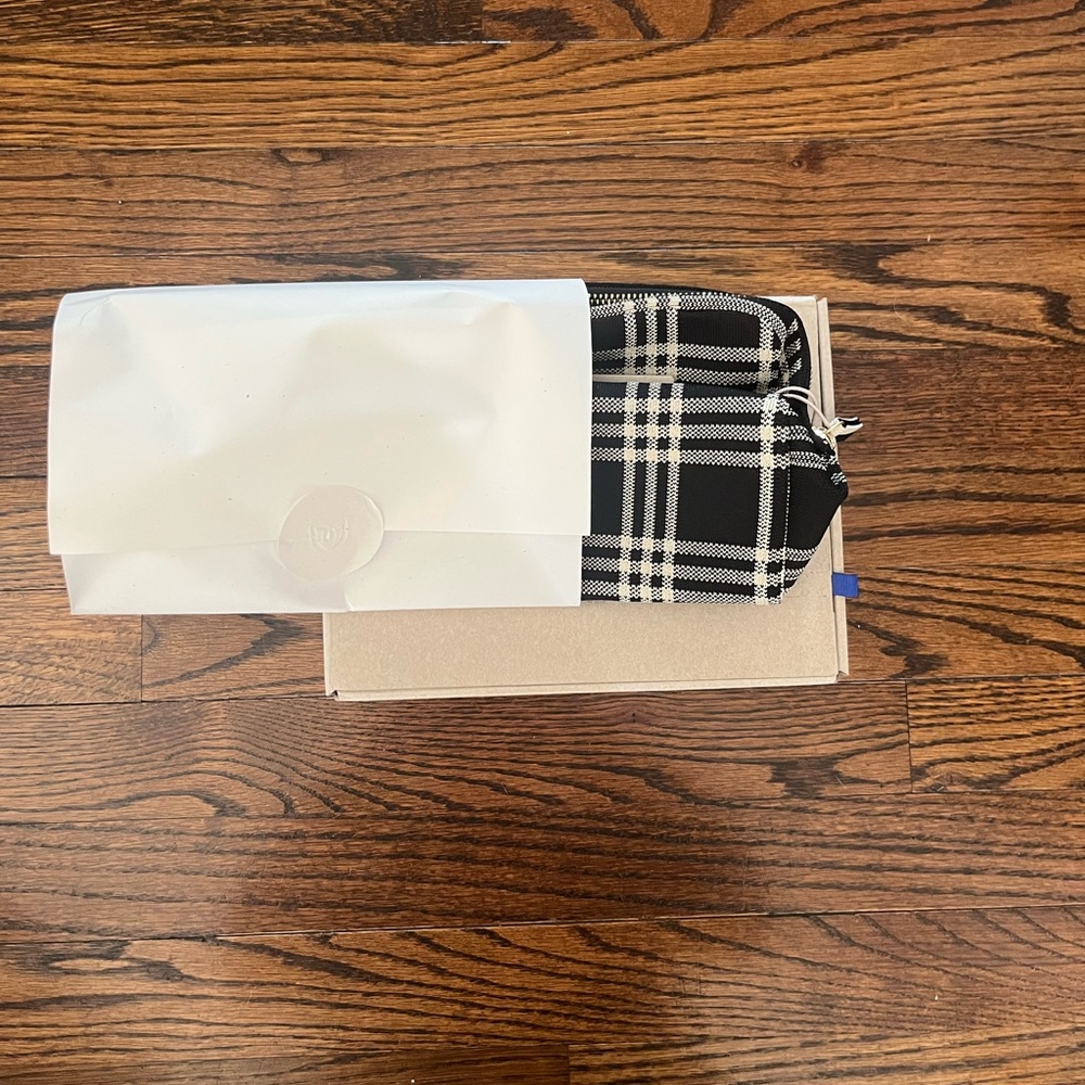 Rothy's Black and Cream Plaid Universal Pouch Large Toiletry Bag - Picture 2 of 3